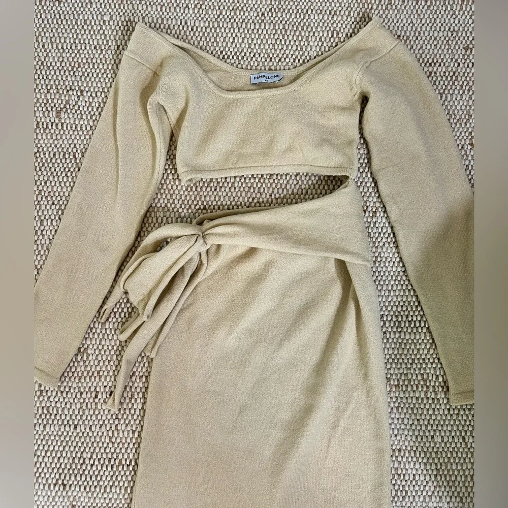 Dress - Picture 2 of 3